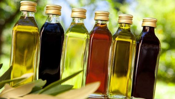 Botellas con distintos tipos de aceites